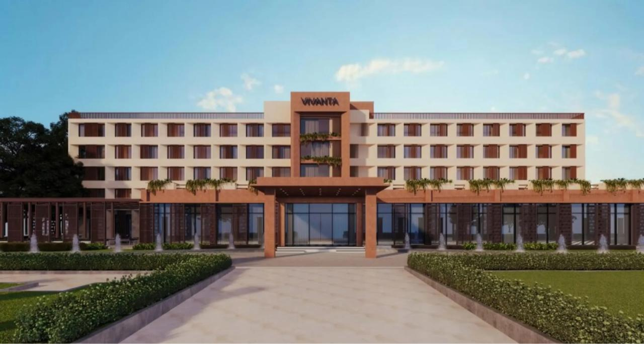 Vivanta Hotel Ekta Nager Package 1 Night 2 days