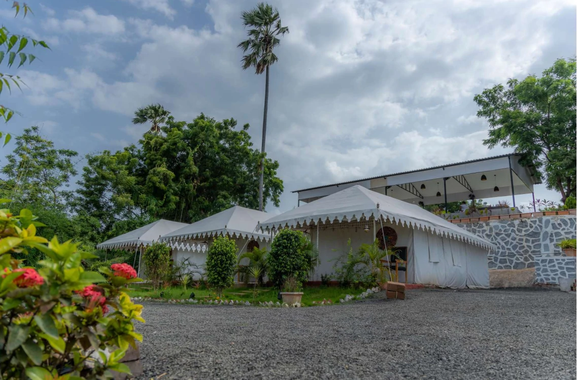 RIVERVIEW TENT RESORT || 2NIGHT - 3DAY'S || STAY + BREAKFAST, DINNER + SOU TICKETS + E - RICKSHAW